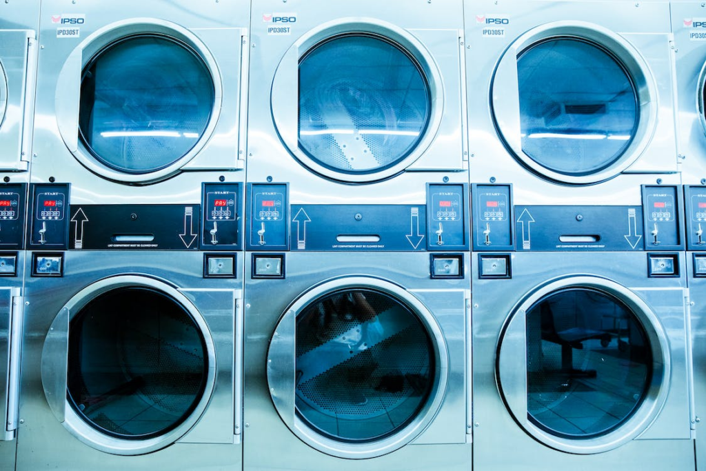 washer and dryer at laundromat